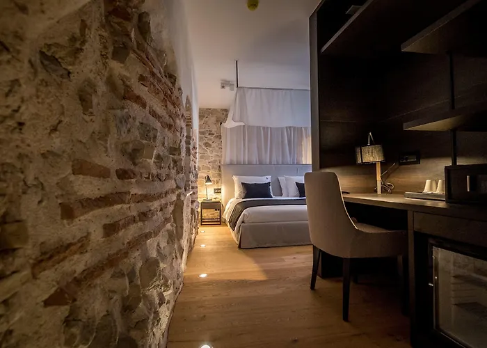 무룸 헤리티지 4*